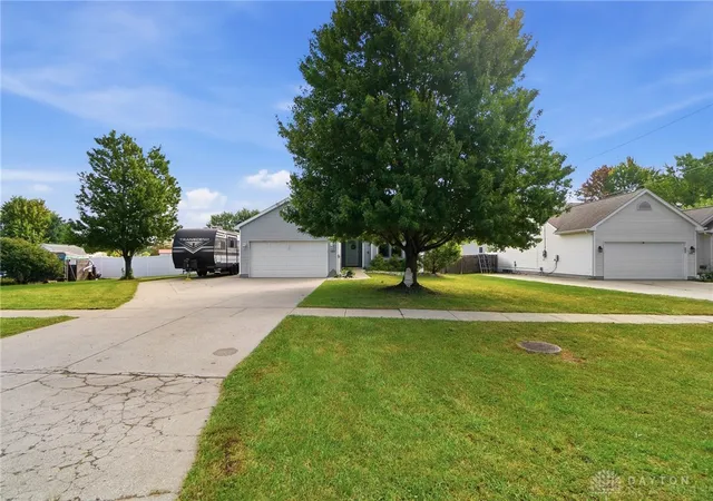 Photo 3 of Single family home for sale at 7304 Franklin Madison Rd, Franklin, OH 45005 | MLS# 963985 | Listing updated on 2026-10-05