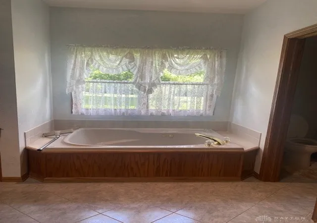 Photo 4 of Single family home for sale at 2035 Canterbury Ct, Troy, OH 45373 | MLS# 968633 | Listing updated on 2026-09-10