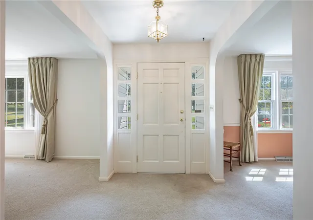 Photo 3 of Single family home for sale at 1553 Red Oak Rd, Dayton, OH 45432 | MLS# 968606 | Listing updated on 2026-09-11
