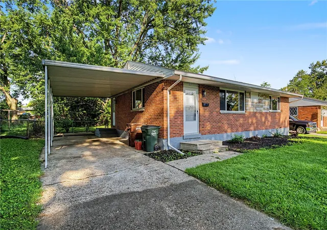 Photo 2 of Single family home for sale at 63 Soloman St, Dayton, OH 45426 | MLS# 968648 | Listing updated on 2026-09-11