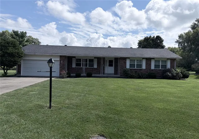Photo 1 of Single family home for sale at 3692 Crestview Ave, Lebanon, OH 45036 | MLS# 968650 | Listing updated on 2026-09-18