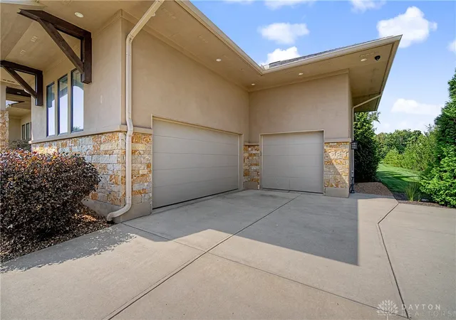 Photo 4 of Single family home for sale at 8303 Turning Leaf Xing, Springboro, OH 45066 | MLS# 968589 | Listing updated on 2026-09-14