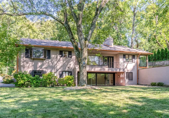 Photo 2 of Single family home for sale at 1200 Oakwood Ave, Oakwood, OH 45419 | MLS# 968352 | Listing updated on 2026-09-19