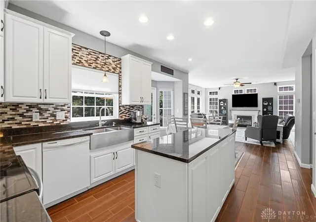 Photo 2 of Single family home for sale at 125 Blackford Dr, Springboro, OH 45066 | MLS# 968555 | Listing updated on 2026-09-13
