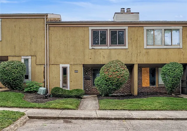 Photo 1 of Condo for sale at 4741 Shaunee Crk Dr, Dayton, OH 45415 | MLS# 968549 | Listing updated on 2026-09-28