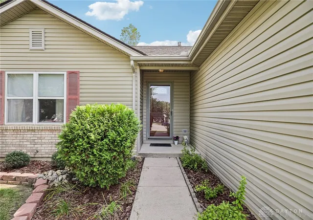 Photo 3 of Sale Pending at 4399 Coach Light Trl, Dayton, OH 45424 | MLS# 968575 | Listing updated on 2026-09-27