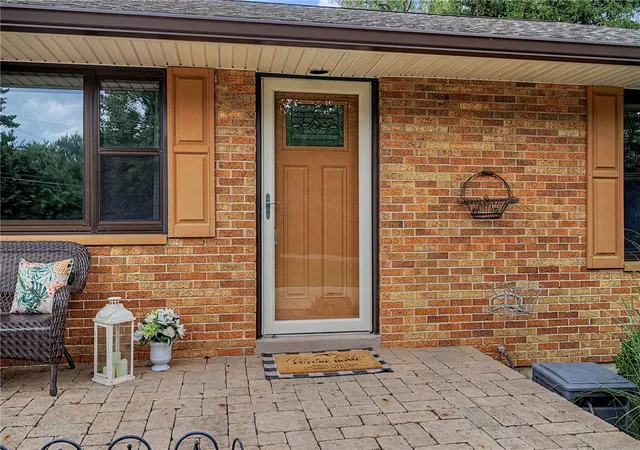 Photo 3 of Sale Pending at 345 Ginghamsburg Rd, Tipp City, OH 45371 | MLS# 968560 | Listing updated on 2026-10-05