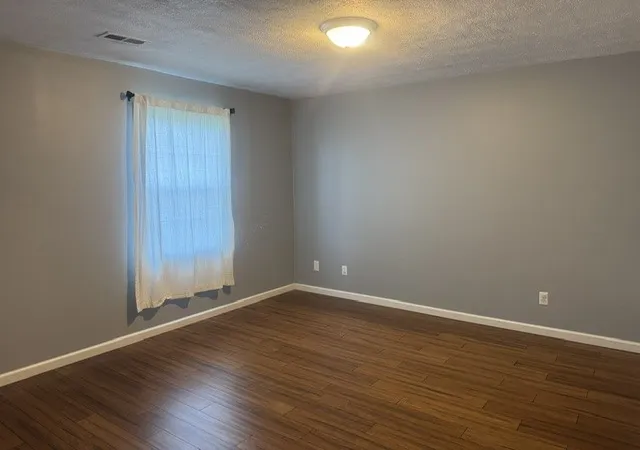 Photo 4 of Condo for sale at 5953 Farmers #D, Martinsville, OH 45146 | MLS# 968687 | Listing updated on 2026-09-29