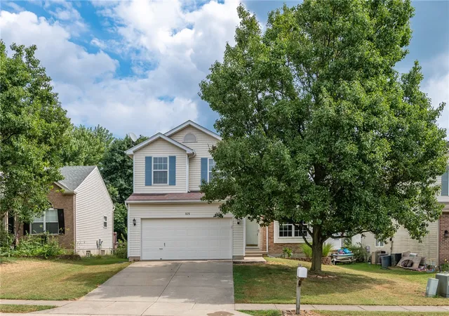 Photo 2 of Single family home for sale at 926 Arthur St, Trenton, OH 45067 | MLS# 968668 | Listing updated on 2026-10-04