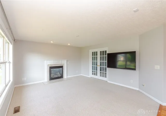 Photo 3 of Single family home for sale at 6489 Michelle Ln, Middletown, OH 45044 | MLS# 968410 | Listing updated on 2026-09-12