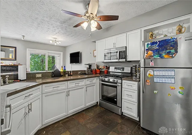 Photo 4 of Townhouse for sale at 3932 W Summit Ridge Dr, Beavercreek, OH 45430 | MLS# 968626 | Listing updated on 2026-09-28