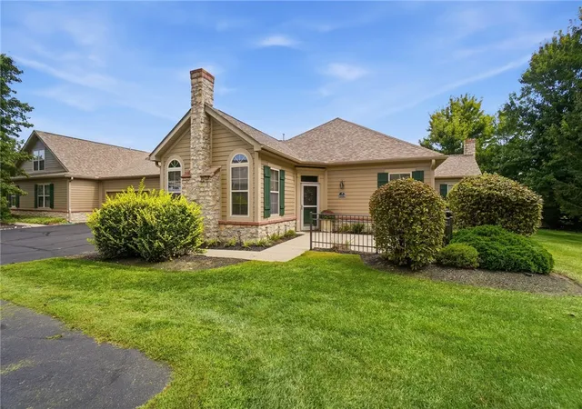 Photo 3 of Condo for sale at 2375 Locust Hl Blvd, Beavercreek, OH 45431 | MLS# 966773 | Listing updated on 2026-10-03