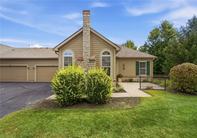 Condo for sale at 2375 Locust Hl Blvd, Beavercreek, OH 45431 | MLS# 966773