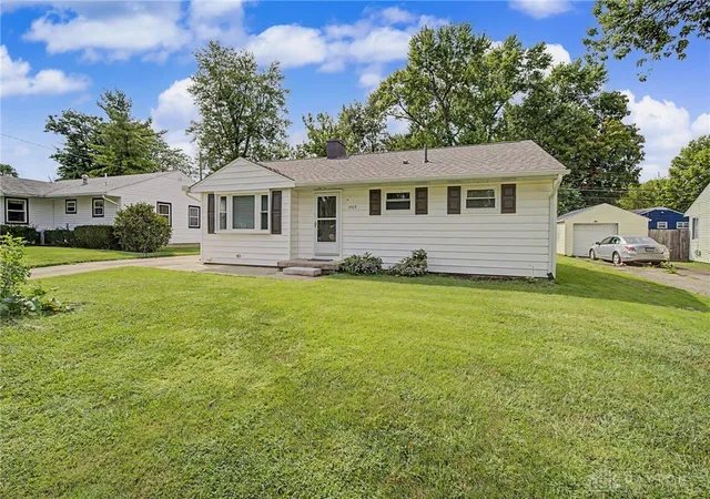 Photo 3 of Single family home for sale at 1909 Pittsfield St, Dayton, OH 45420 | MLS# 968707 | Listing updated on 2026-09-11
