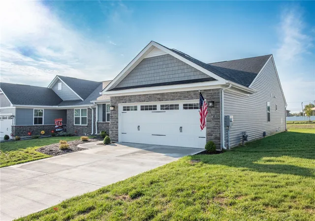 Photo 2 of Single family home for sale at 3205 Travertine Ct, Hamilton, OH 45011 | MLS# 968653 | Listing updated on 2026-10-03
