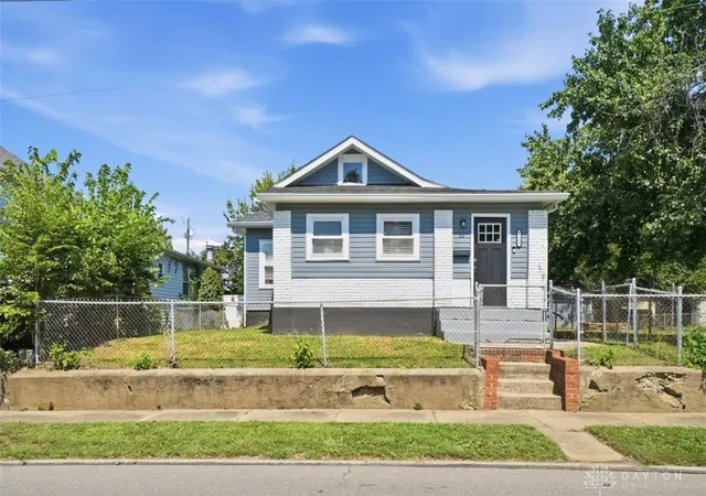 Photo 3 of Single family home for sale at 1609 Lafayette Ave, Middletown, OH 45044 | MLS# 968721 | Listing updated on 2026-09-11