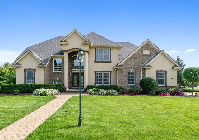 Single family home for sale at 1617 Ashmont Ct, Xenia, OH 45385 | MLS# 968585