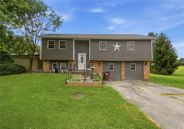 Photo 1 of Sale Pending at 1733 Newlove Rd, South Charleston, OH 45368 | MLS# 968706 | Listing updated on 2026-09-23
