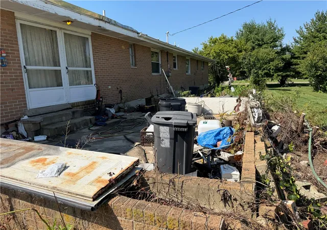 Photo 2 of Sale Pending at 4575 Filbrun Ln, Dayton, OH 45426 | MLS# 968717 | Listing updated on 2026-09-11