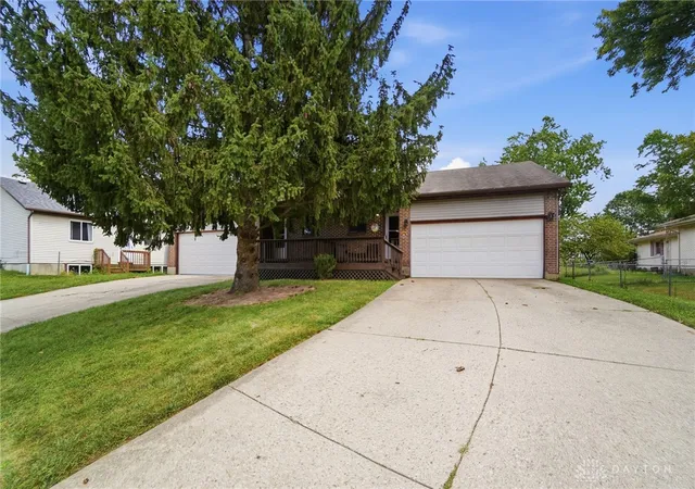 Listing Photo 3 - Condo for sale in building located at 14 Music Cir, Springboro, OH 45066