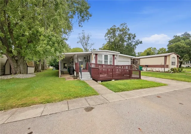 Photo 1 of Manufactured home for sale at 10877 W Valette Cir, Miamisburg, OH 45342 | MLS# 968699 | Listing updated on 2026-09-12