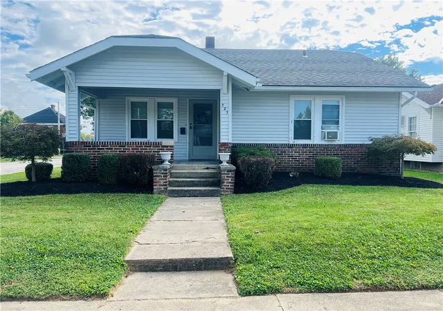 Photo 3 of Single family home for sale at 727 Spring St, Greenville, OH 45331 | MLS# 968731 | Listing updated on 2026-09-13
