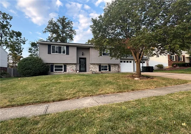 Photo 1 of Single family home for sale at 2650 Jupiter Dr, Fairfield, OH 45014 | MLS# 968683 | Listing updated on 2026-10-20