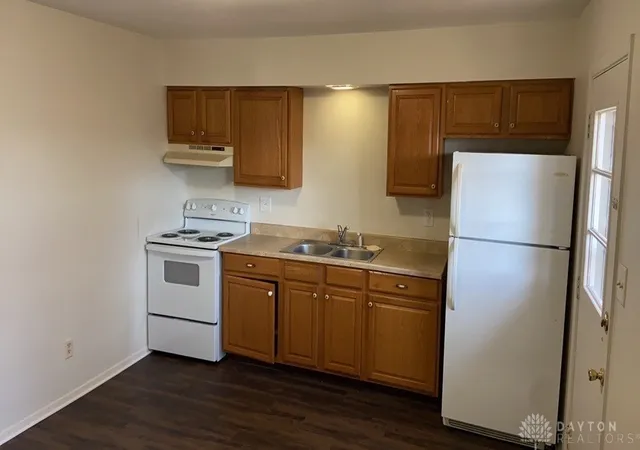 Listing Photo 4 - Condo for sale in building located at 3214 Illinois Ave, Middletown, OH 45042