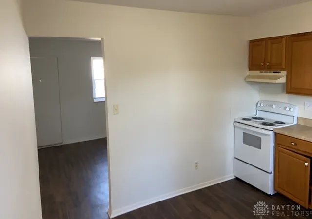 Listing Photo 5 - Condo for sale in building located at 3214 Illinois Ave, Middletown, OH 45042