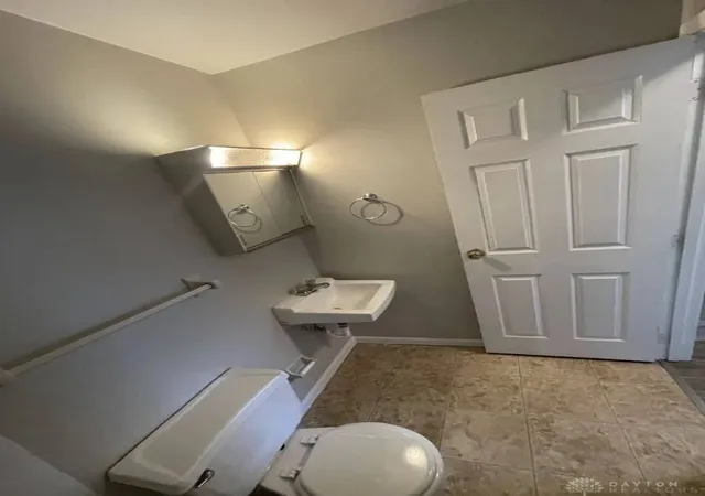 Photo 16 of Multi family home for sale at 3218 Illinois Ave, Middletown, OH 45042 | MLS# 968632 | Listing updated on 2026-09-11