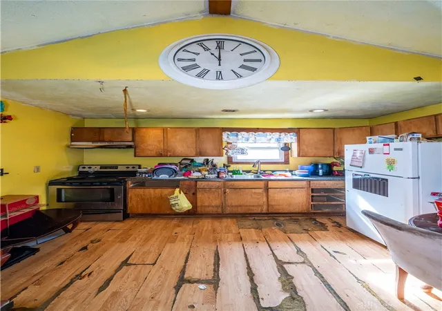 Photo 4 of Single family home for sale at 2334 Valley Pike, Dayton, OH 45404 | MLS# 968694 | Listing updated on 2026-09-11