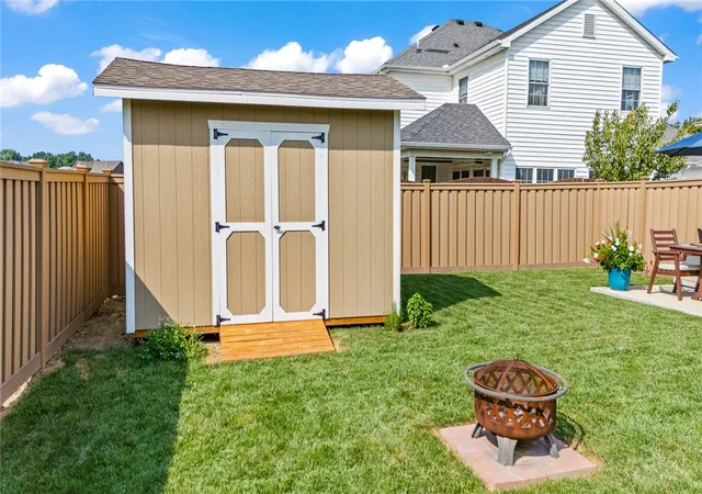 Photo 4 of Sale Pending at 210 Fox Harbor Dr, Troy, OH 45373 | MLS# 968647 | Listing updated on 2026-09-13