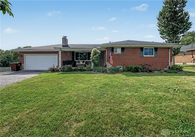 Single family home for sale at 3871 W Elkton Rd, Hamilton, OH 45011 | MLS# 968685