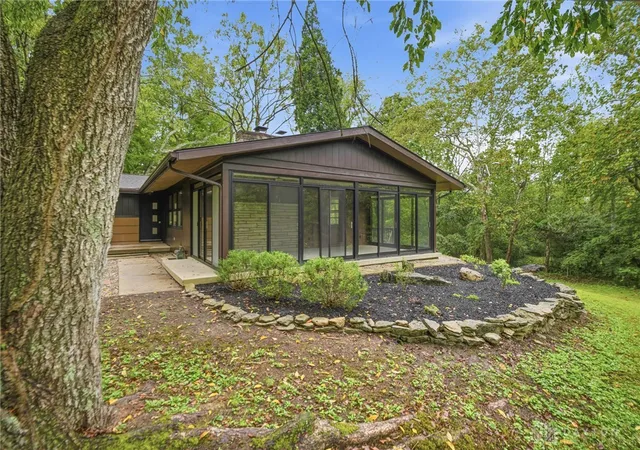 Photo 3 of Sale Pending at 2281 Union Rd, Middletown, OH 45044 | MLS# 968758 | Listing updated on 2026-09-15