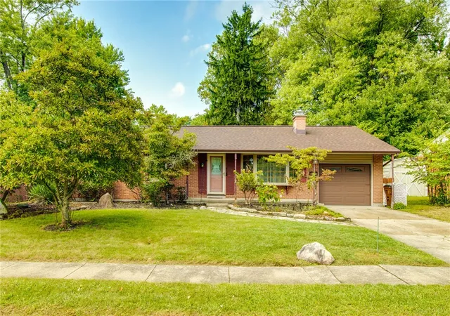 Photo 1 of Single family home for sale at 135 Lisa Ln, Yellow Springs, OH 45387 | MLS# 968627 | Listing updated on 2026-09-22