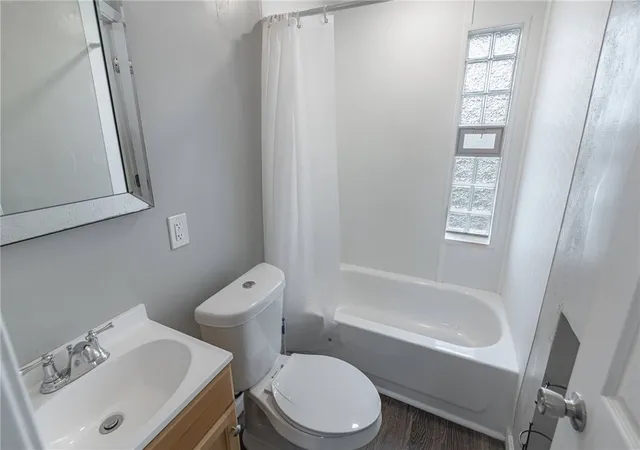 Listing Photo 2 - Condo for sale in building located at 538 Aberdeen Ave, Dayton, OH 45419 - Unit #