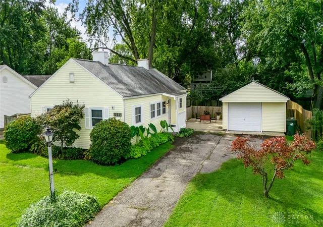 Single family home for sale at 512 Earnshaw Dr, Dayton, OH 45429 | MLS# 968618