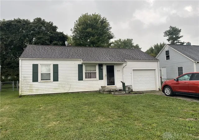 Photo 1 of Single family home for sale at 3810 Jewell Ave, Middletown, OH 45042 | MLS# 968782 | Listing updated on 2026-09-12