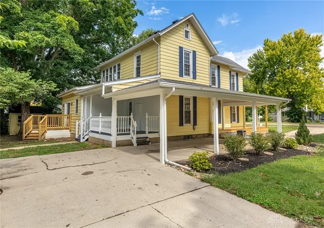 Photo 1 of Sale Pending at 737 Central Ave, Franklin, OH 45005 | MLS# 968733 | Listing updated on 2026-10-07
