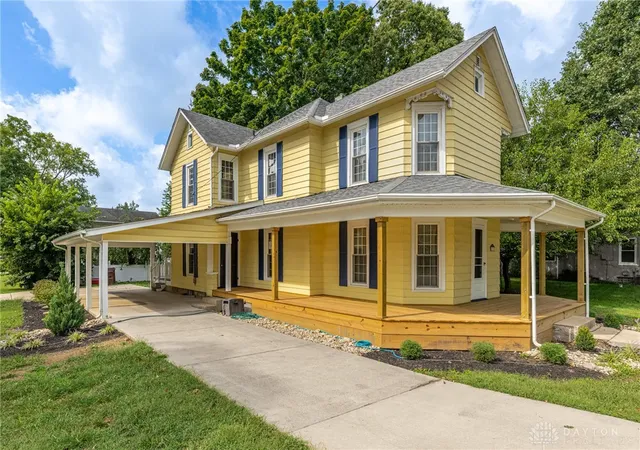 Photo 3 of Sale Pending at 737 Central Ave, Franklin, OH 45005 | MLS# 968733 | Listing updated on 2026-10-07