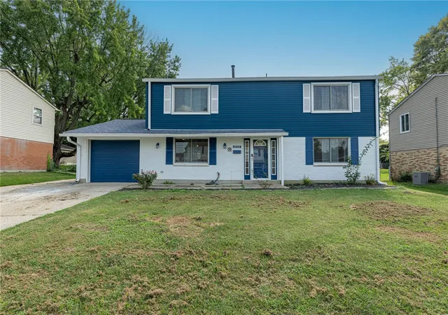 Single family home for sale at 6532 Menlo Way, Dayton, OH 45424 | MLS# 968676