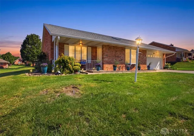 Photo 1 of Single family home for sale at 1813 Primrose Ln, Fairborn, OH 45324 | MLS# 968639 | Listing updated on 2026-10-04