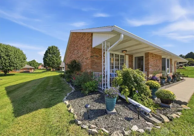 Photo 2 of Single family home for sale at 1813 Primrose Ln, Fairborn, OH 45324 | MLS# 968639 | Listing updated on 2026-10-04