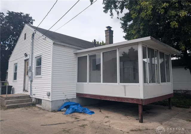 Photo 2 of Single family home for sale at 1646 Pell Dr, Dayton, OH 45410 | MLS# 968800 | Listing updated on 2026-09-12