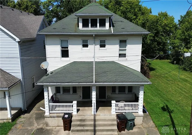 Photo 2 of Multi family home for sale at 1809 Columbia Ave, Middletown, OH 45042 | MLS# 968298 | Listing updated on 2026-09-12