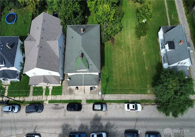 Listing Photo 2 - Condo for sale in building located at 1809 Columbia Ave, Middletown, OH 45042