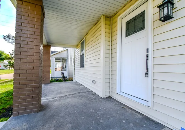 Photo 2 of Single family home for sale at 704 Clegg St, Dayton, OH 45417 | MLS# 968812 | Listing updated on 2026-09-13