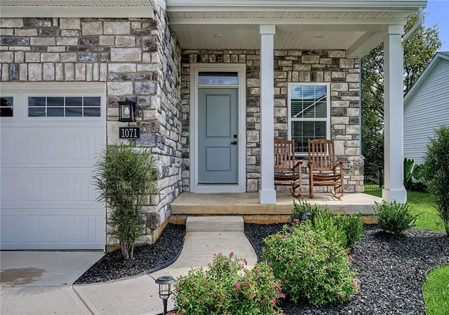 Photo 3 of Single family home for sale at 1071 Brooke Ln, Xenia, OH 45385 | MLS# 968418 | Listing updated on 2026-09-13