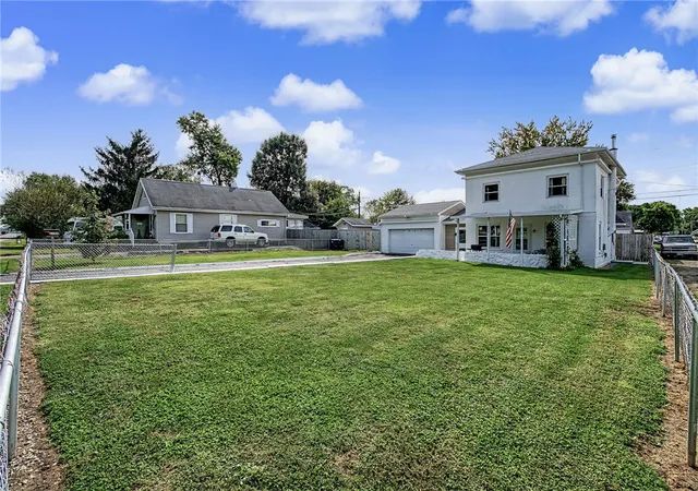 Photo 4 of Single family home for sale at 2204 Martin Ave, Dayton, OH 45414 | MLS# 968070 | Listing updated on 2026-10-28