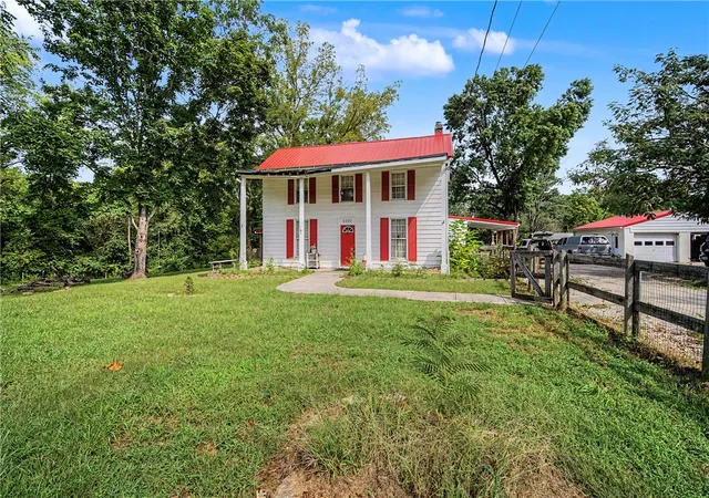 Photo 2 of Sale Pending at 3300 E Foster Maineville Rd, Morrow, OH 45152 | MLS# 968835 | Listing updated on 2026-09-14